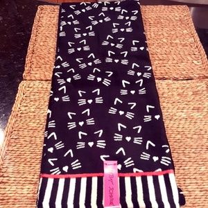 Betsey Johnson Cat Face Bath Towel